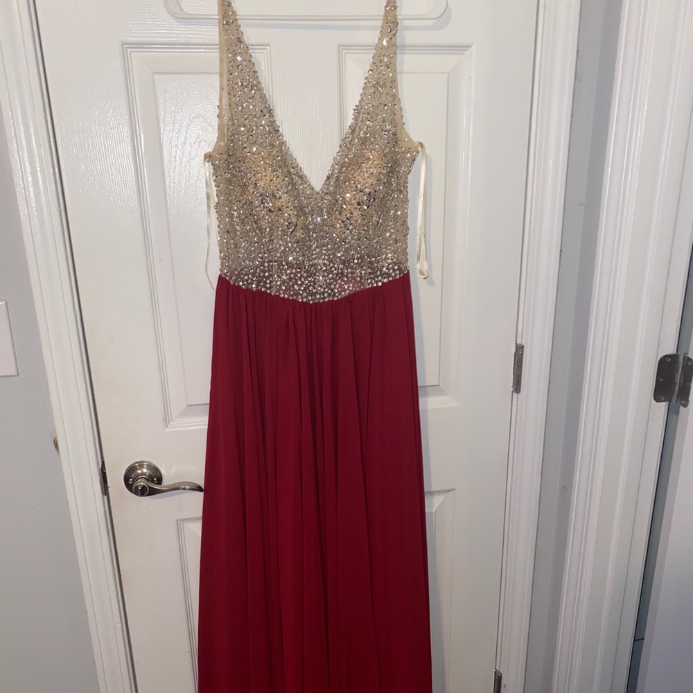 Prom Dress - Picture 1 of 3